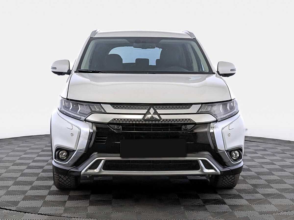 Купить Mitsubishi Outlander с пробегом. Фото: #1