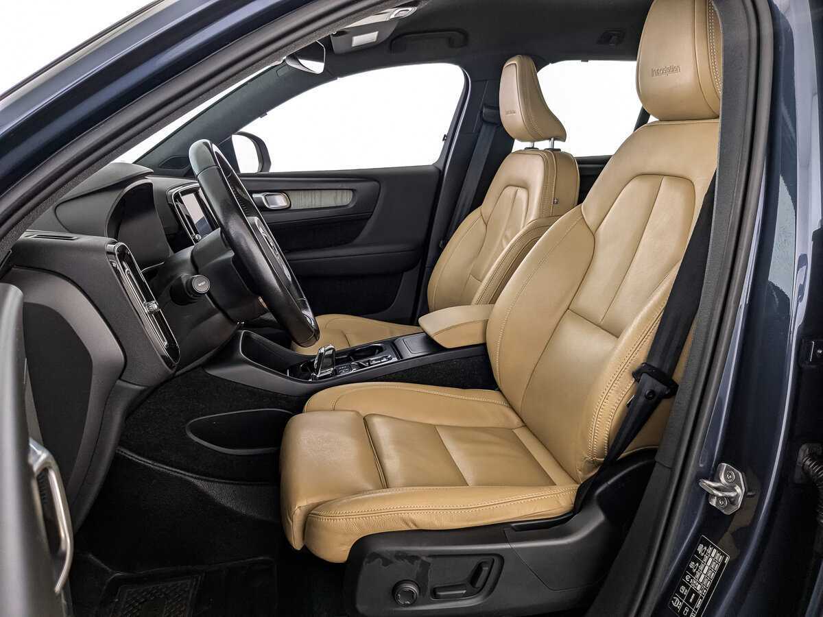 Купить Volvo XC40 с пробегом. Фото: #18