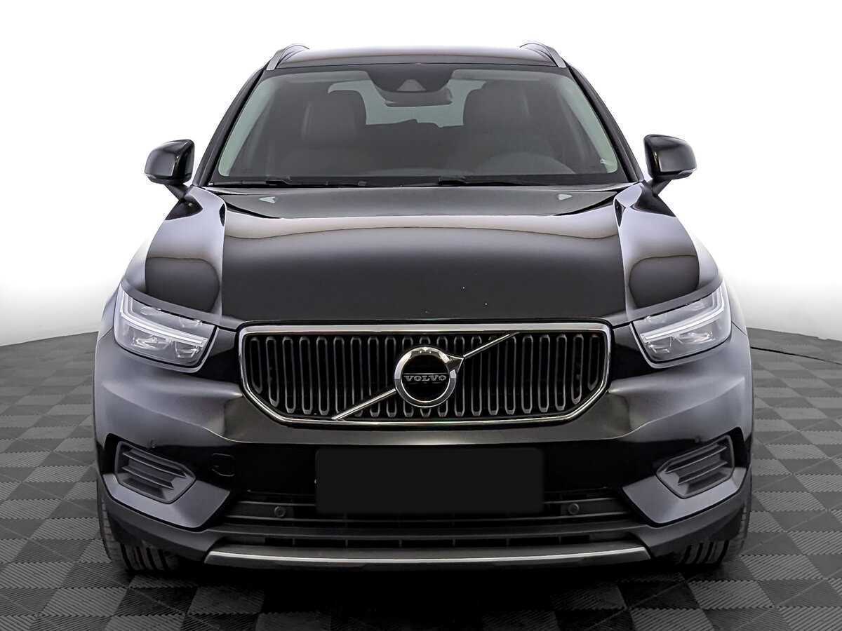 Купить Volvo XC40 с пробегом. Фото: #1
