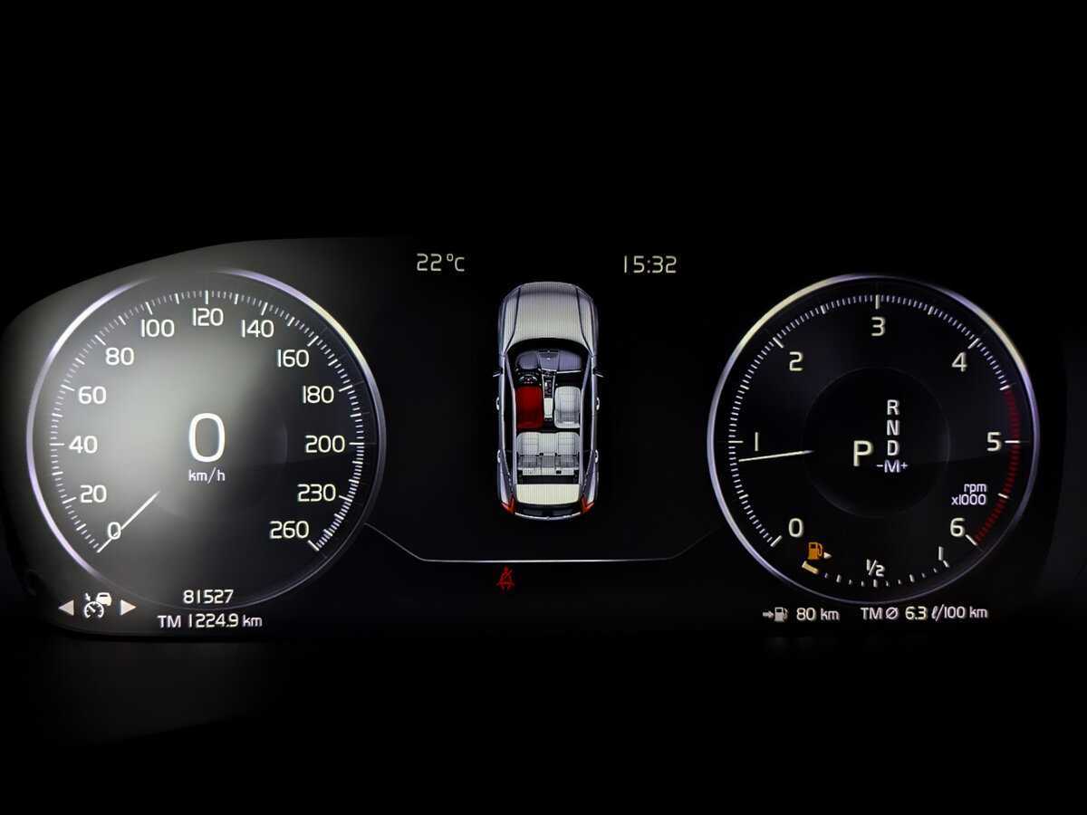 Купить Volvo XC40 с пробегом. Фото: #13