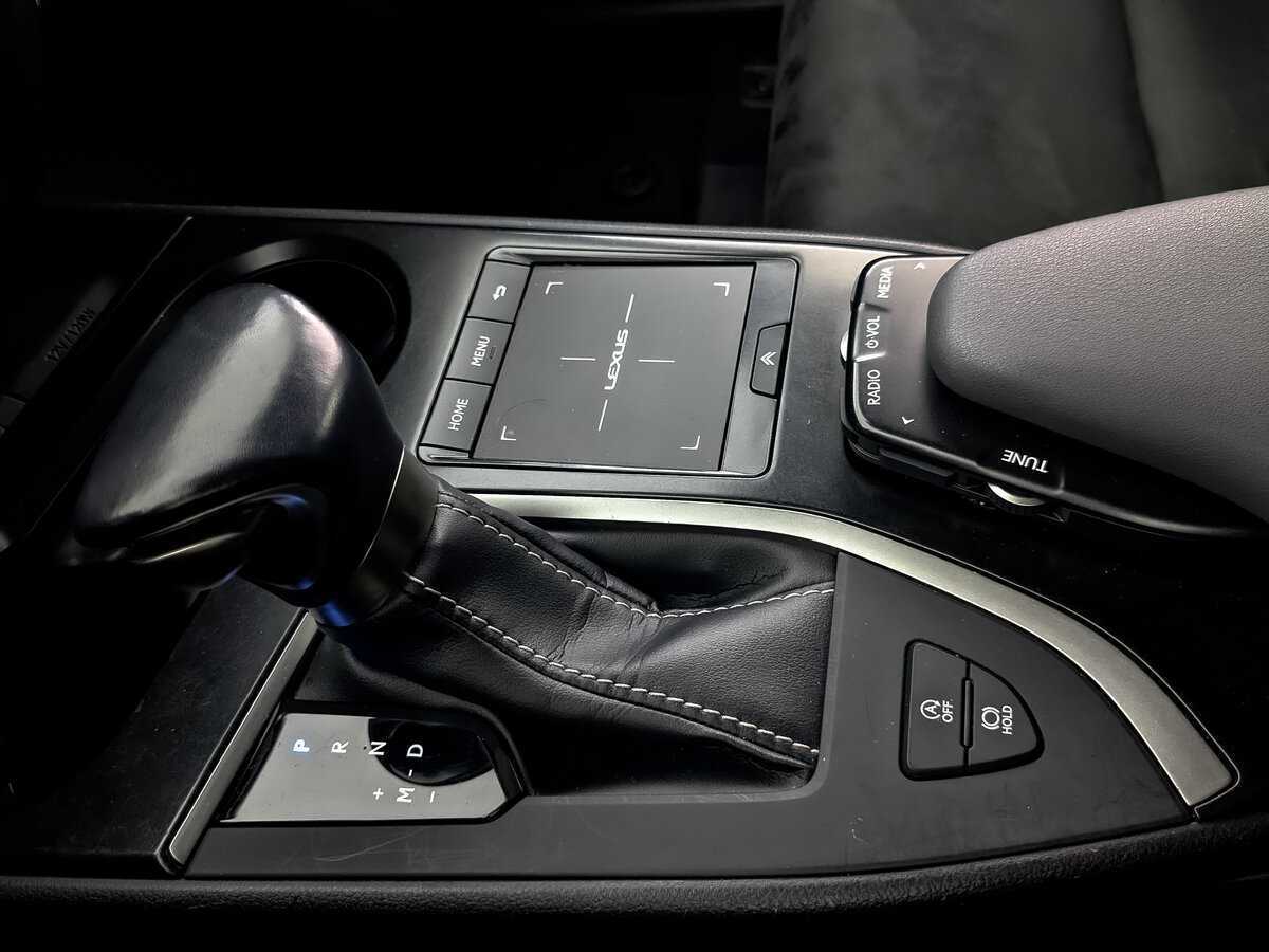 Купить Lexus UX с пробегом. Фото: #25