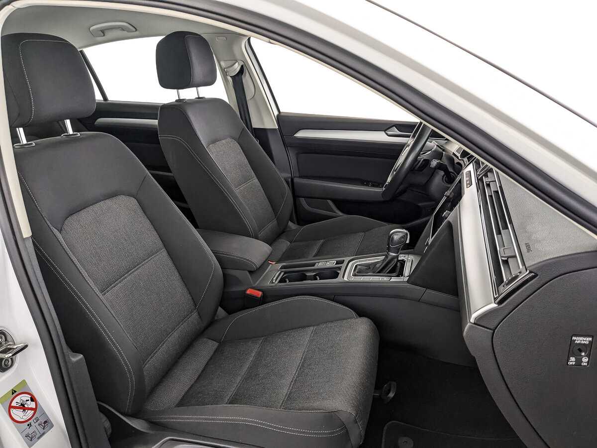 Купить Volkswagen Passat с пробегом. Фото: #20