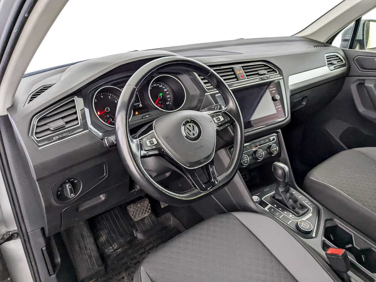 Купить Volkswagen Tiguan с пробегом. Фото: #15