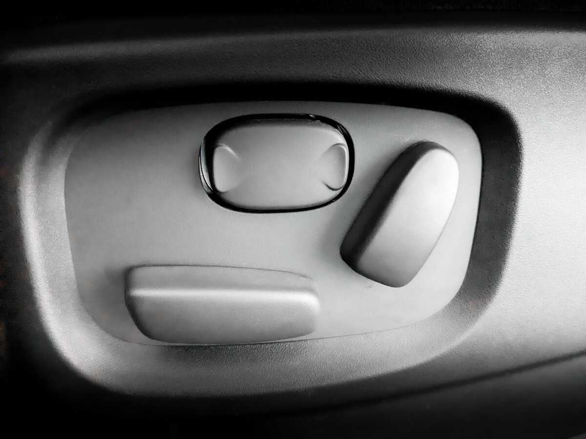 Купить Land Rover Discovery с пробегом. Фото: #20