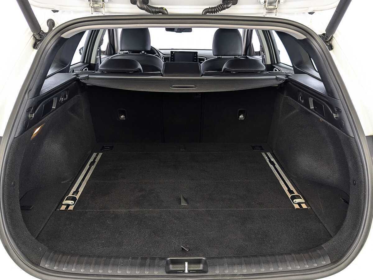 Купить Kia Ceed с пробегом. Фото: #9