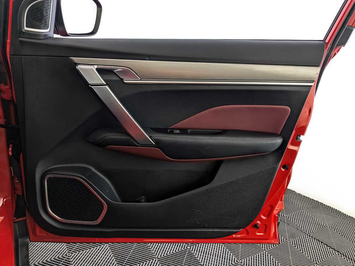 Купить Geely Coolray с пробегом. Фото: #24