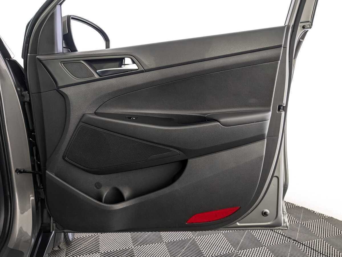 Купить Hyundai Tucson с пробегом. Фото: #23