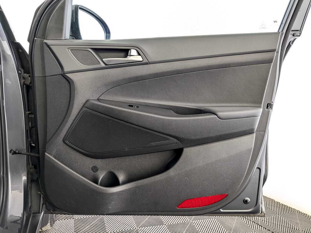 Купить Hyundai Tucson с пробегом. Фото: #23