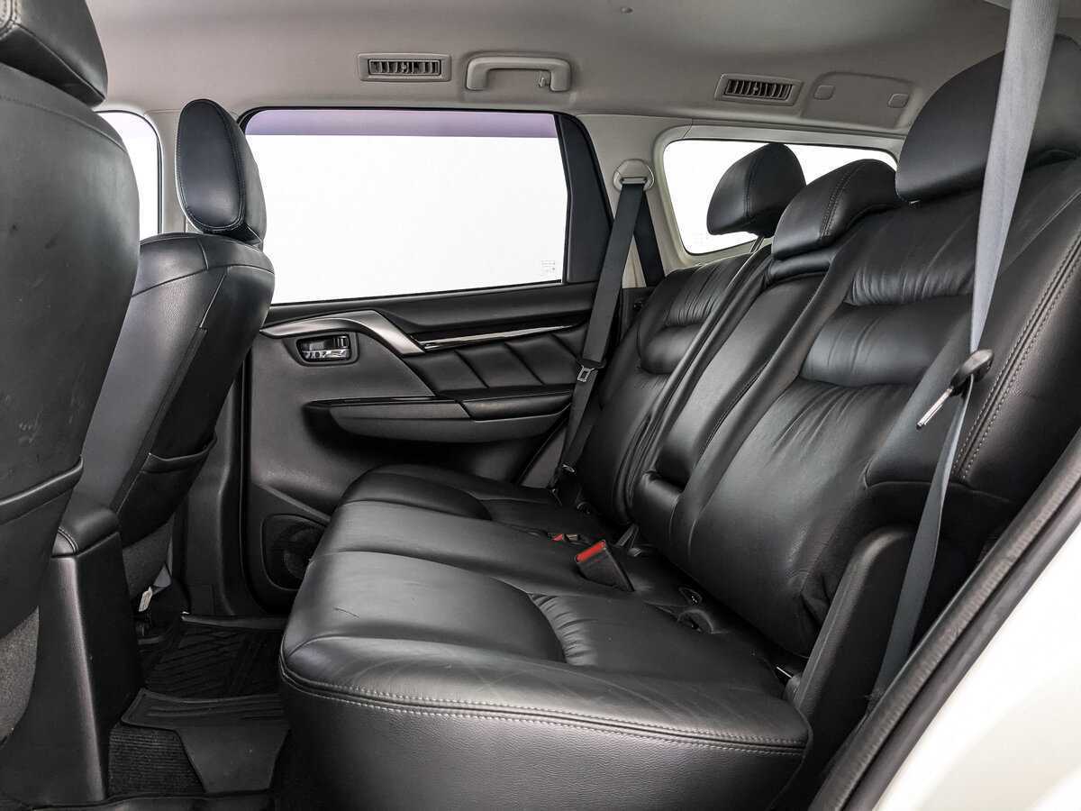 Купить Mitsubishi Pajero Sport с пробегом. Фото: #15