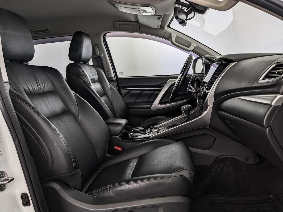 Купить Mitsubishi Pajero Sport с пробегом. Фото: #21