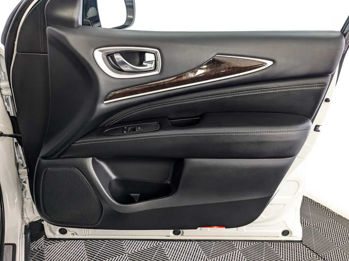 Купить Infiniti QX60 с пробегом. Фото: #22