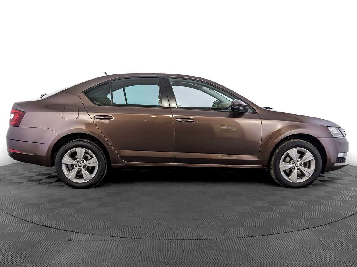 Купить Skoda Octavia с пробегом. Фото: #3