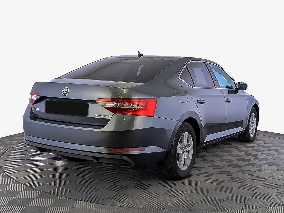 Купить Skoda Superb с пробегом. Фото: #4