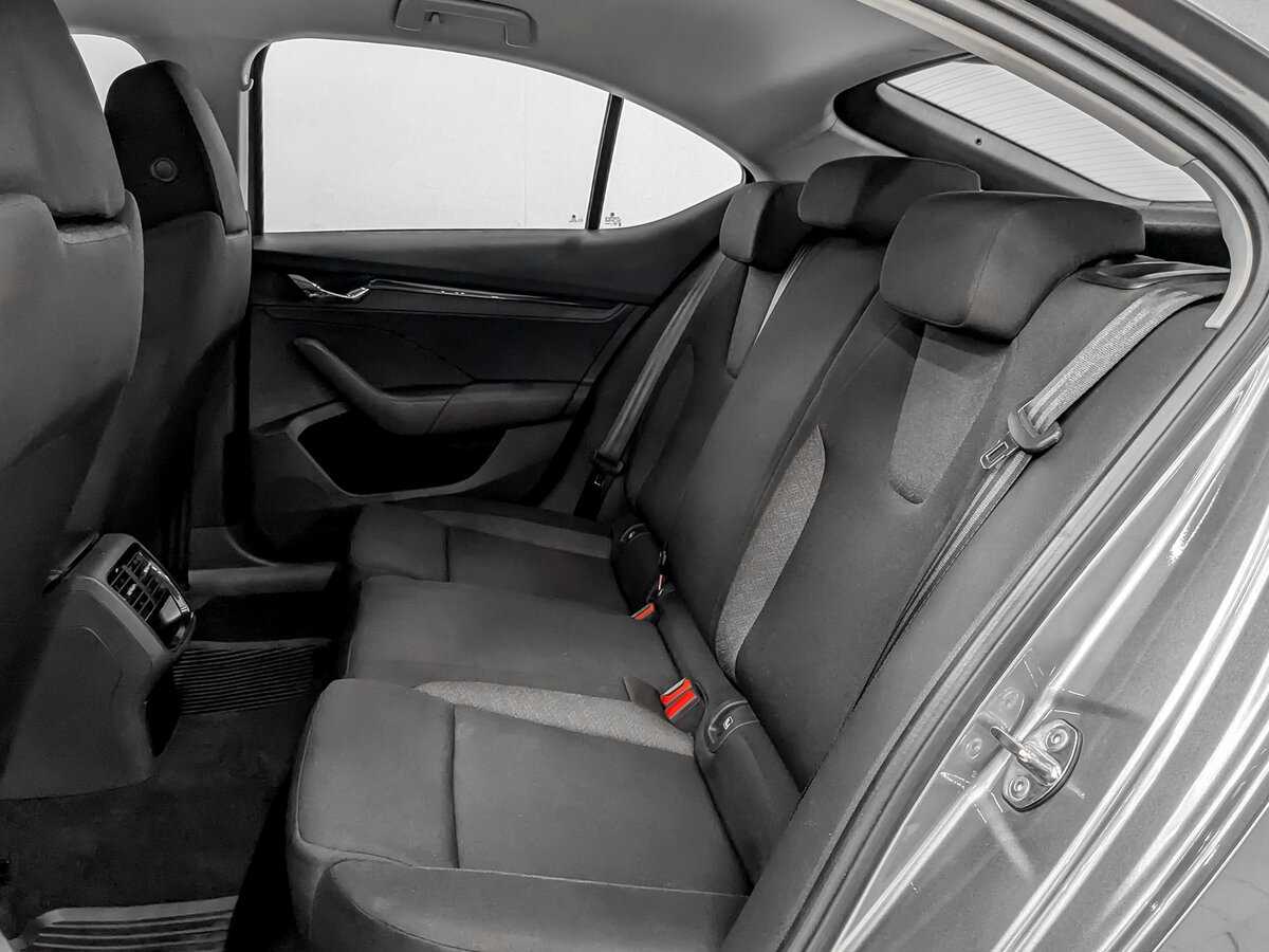 Купить Skoda Octavia с пробегом. Фото: #11