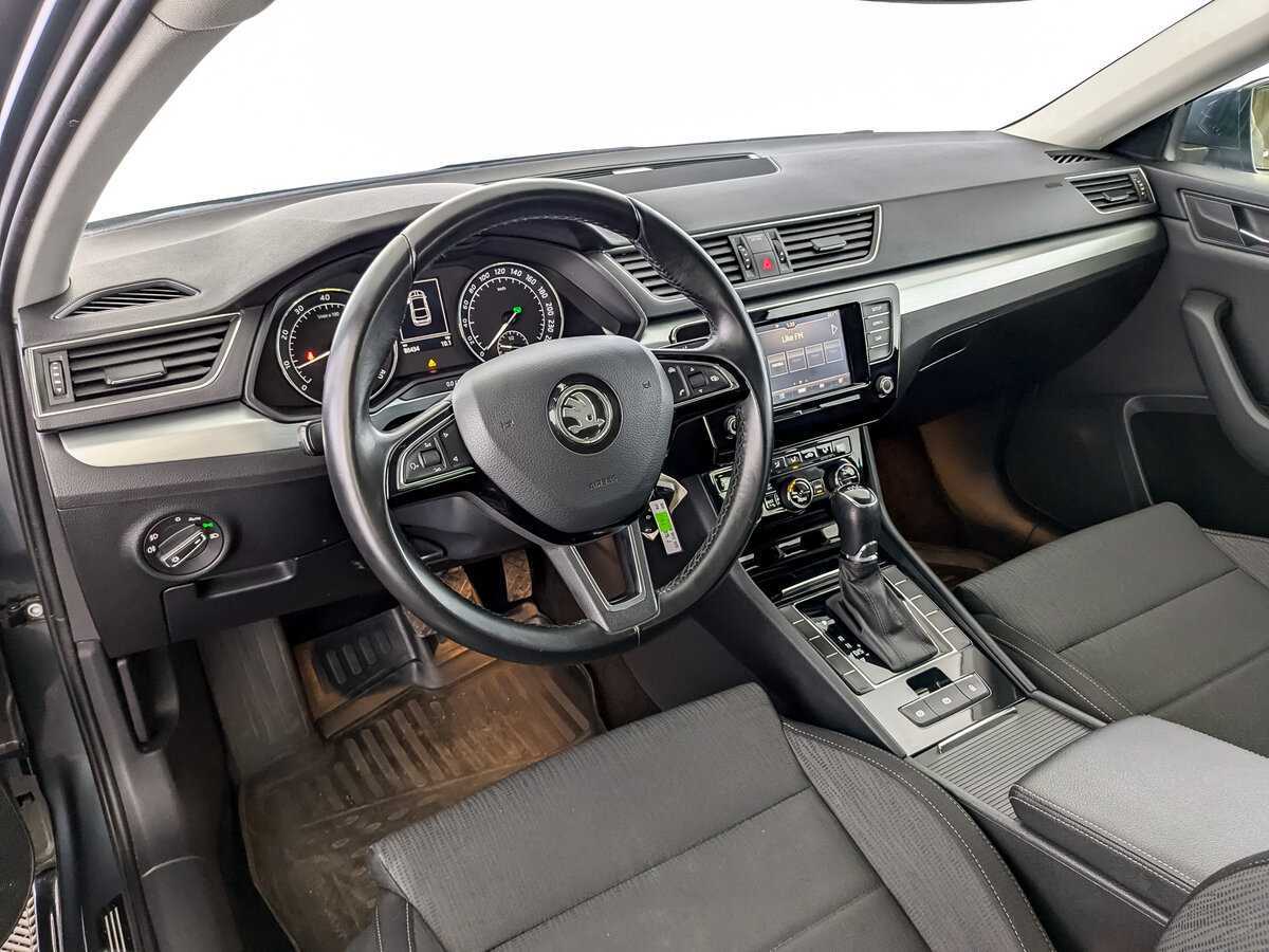 Купить Skoda Superb с пробегом. Фото: #15