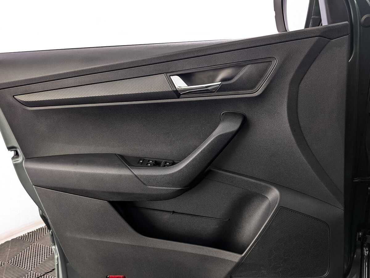 Купить Skoda Karoq с пробегом. Фото: #18