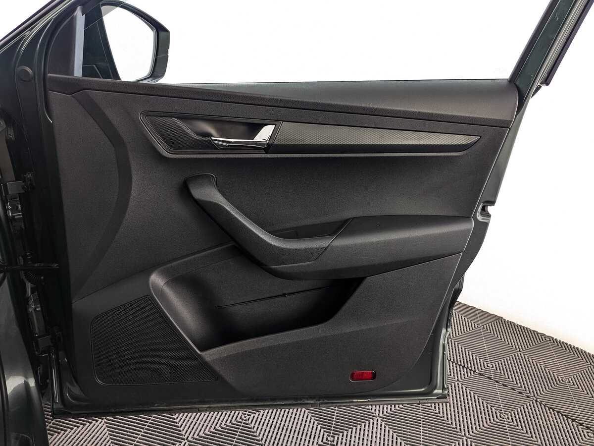 Купить Skoda Karoq с пробегом. Фото: #23