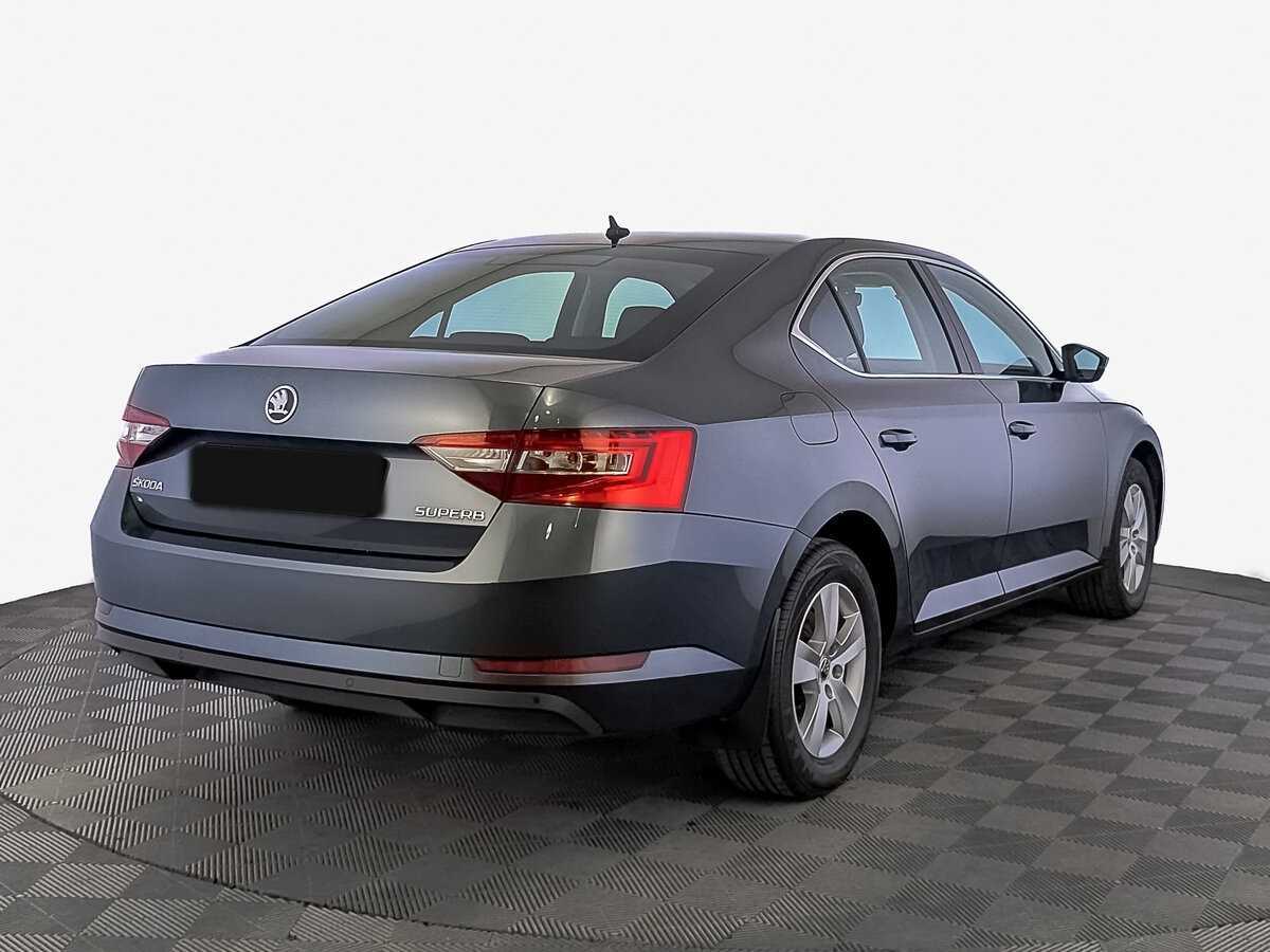 Купить Skoda Superb с пробегом. Фото: #4