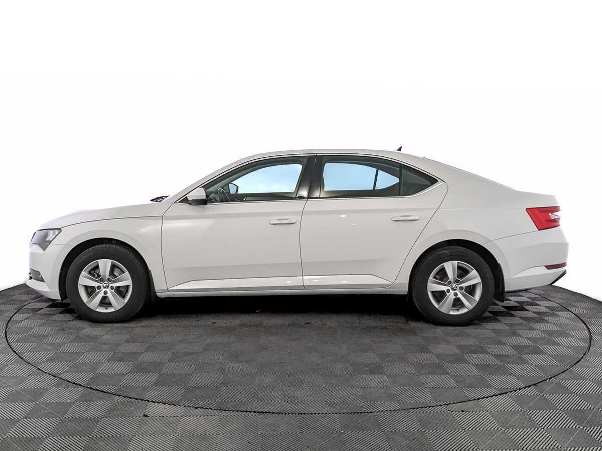 Купить Skoda Superb с пробегом. Фото: #7
