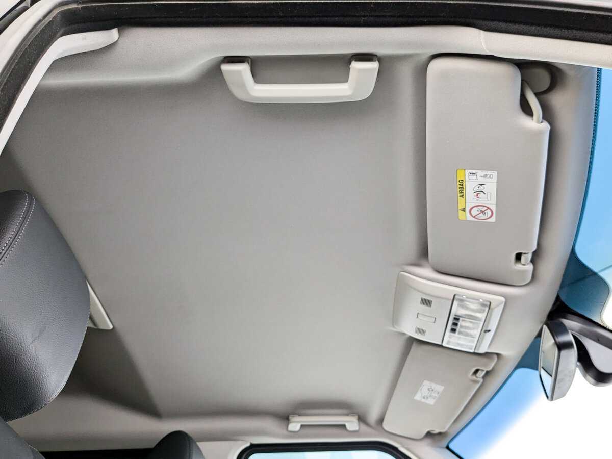 Купить Land Rover Discovery с пробегом. Фото: #18