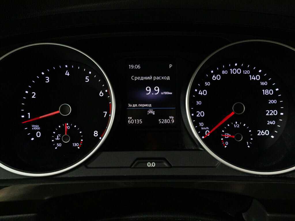 Купить Volkswagen Tiguan с пробегом. Фото: #11