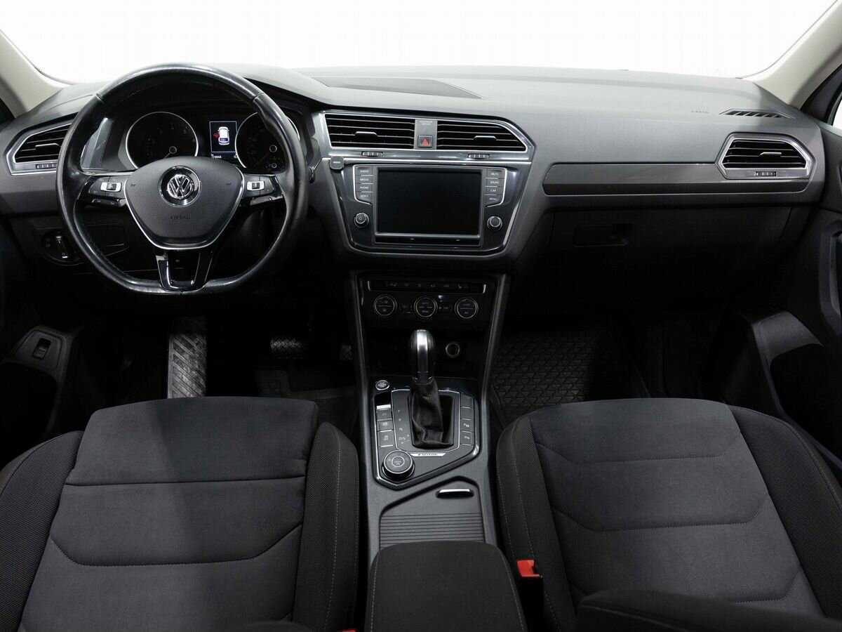 Купить Volkswagen Tiguan с пробегом. Фото: #13
