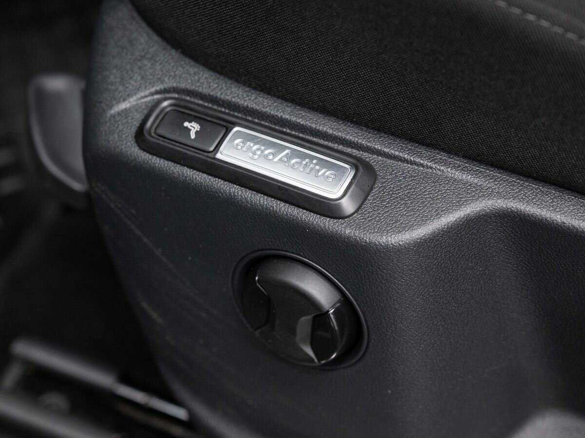 Купить Volkswagen Tiguan с пробегом. Фото: #20