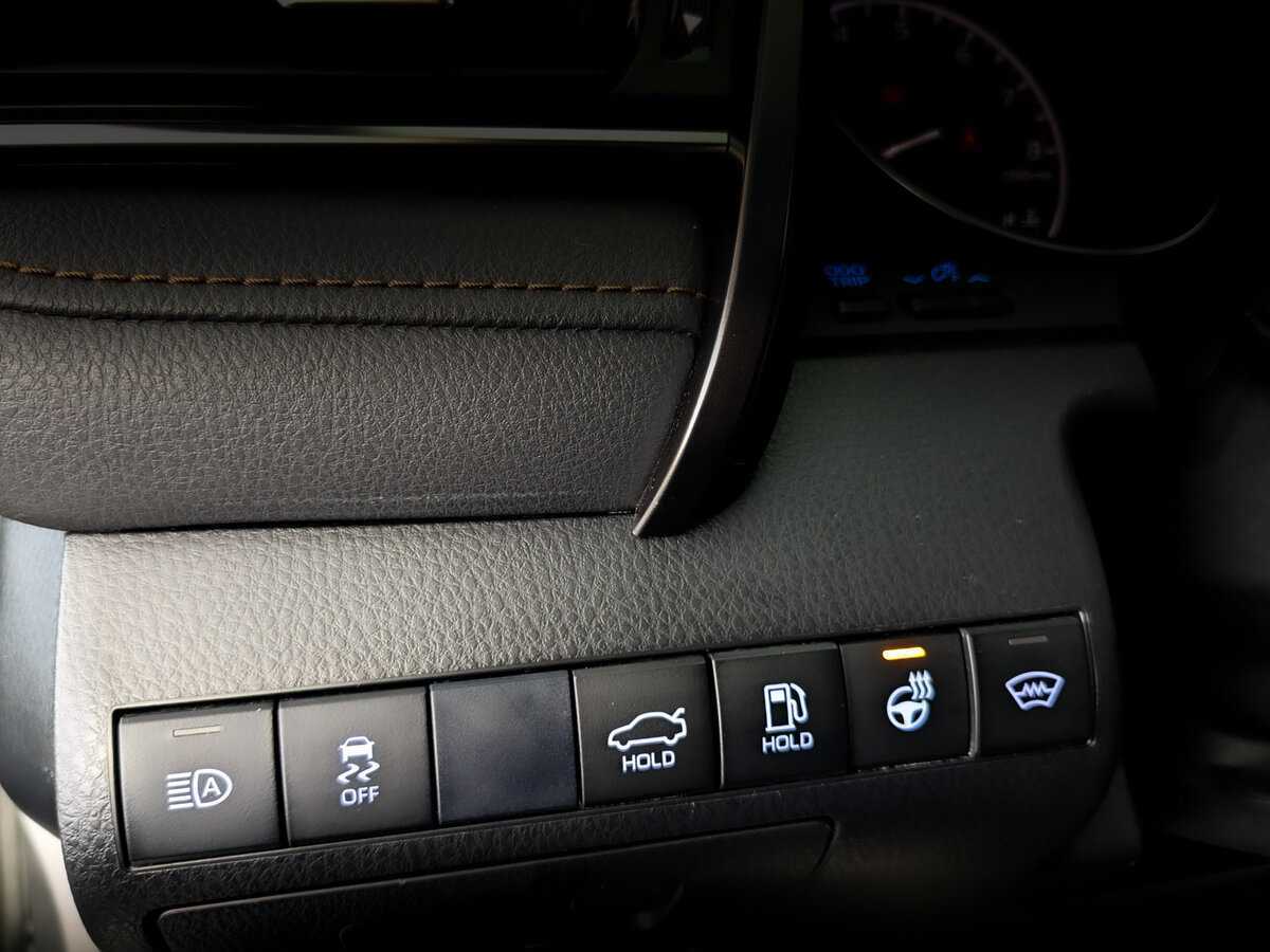 Купить Toyota Camry с пробегом. Фото: #23