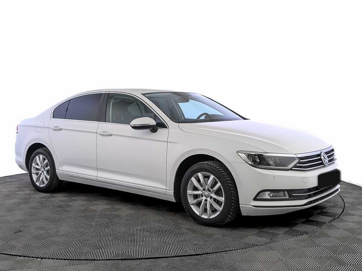 Купить Volkswagen Passat с пробегом. Фото: #2