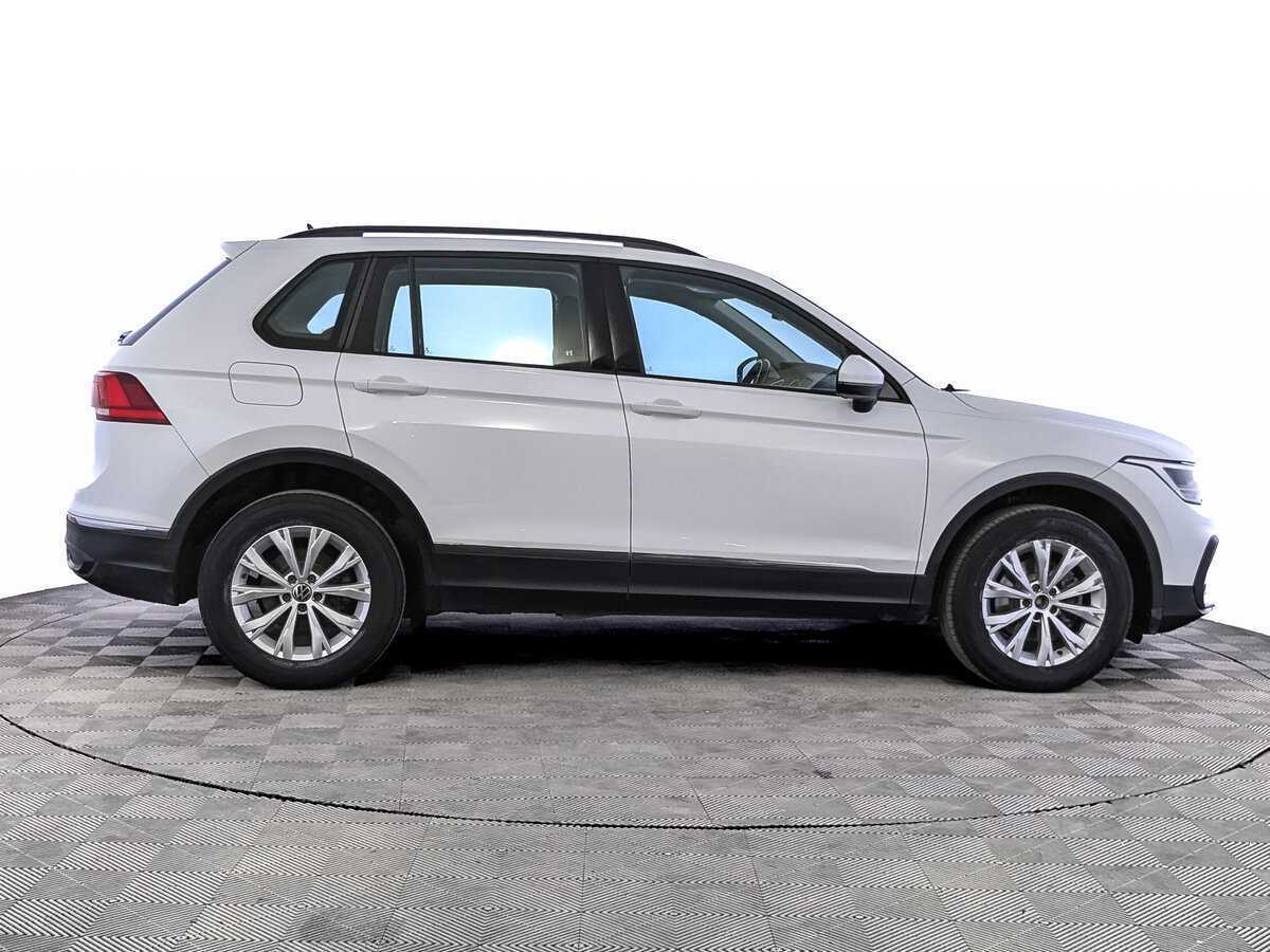 Купить Volkswagen Tiguan с пробегом. Фото: #3