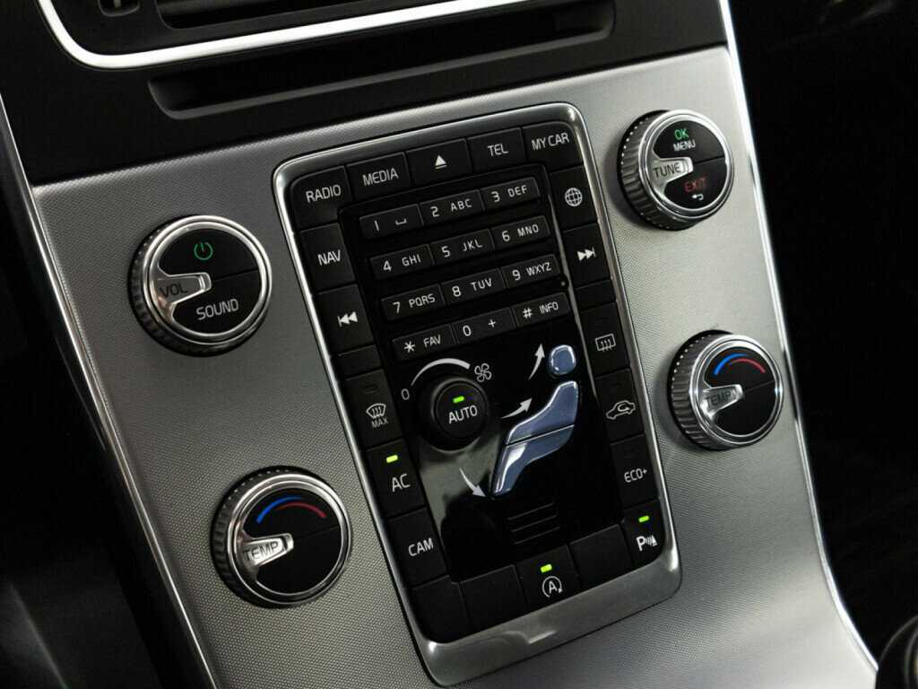 Купить Volvo S60 с пробегом. Фото: #16