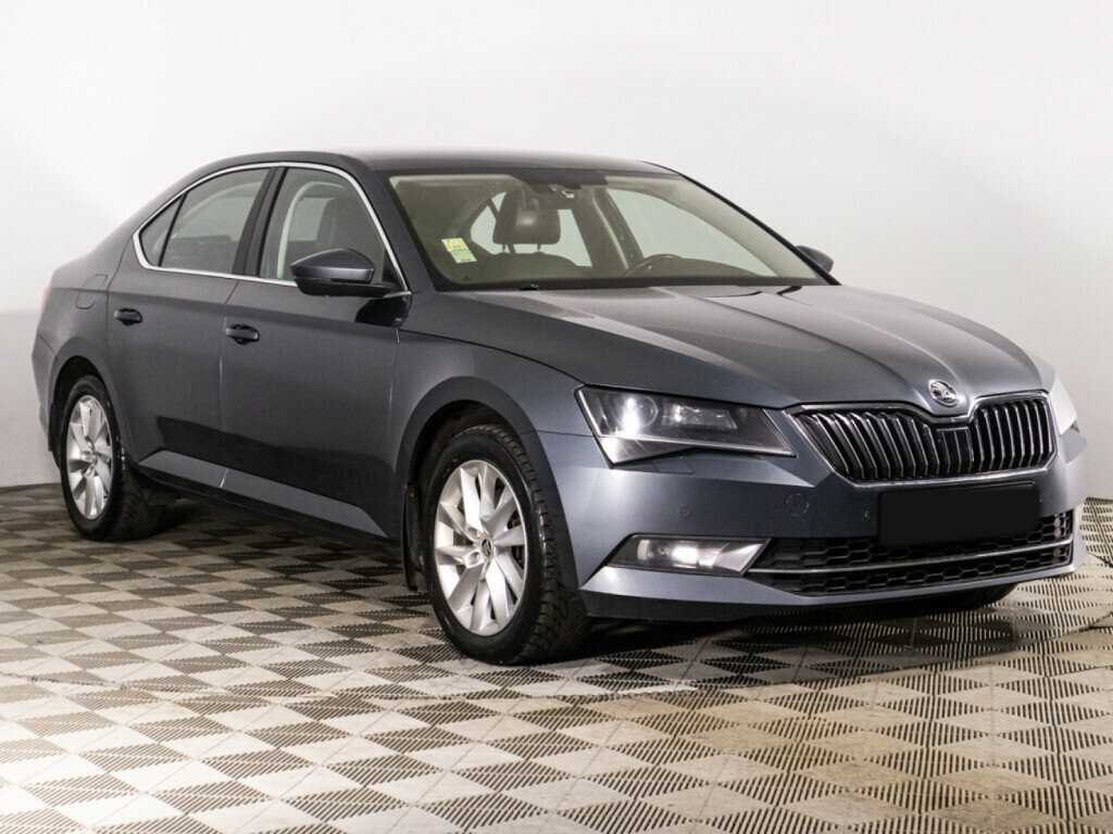 Купить Skoda Superb с пробегом. Фото: #2