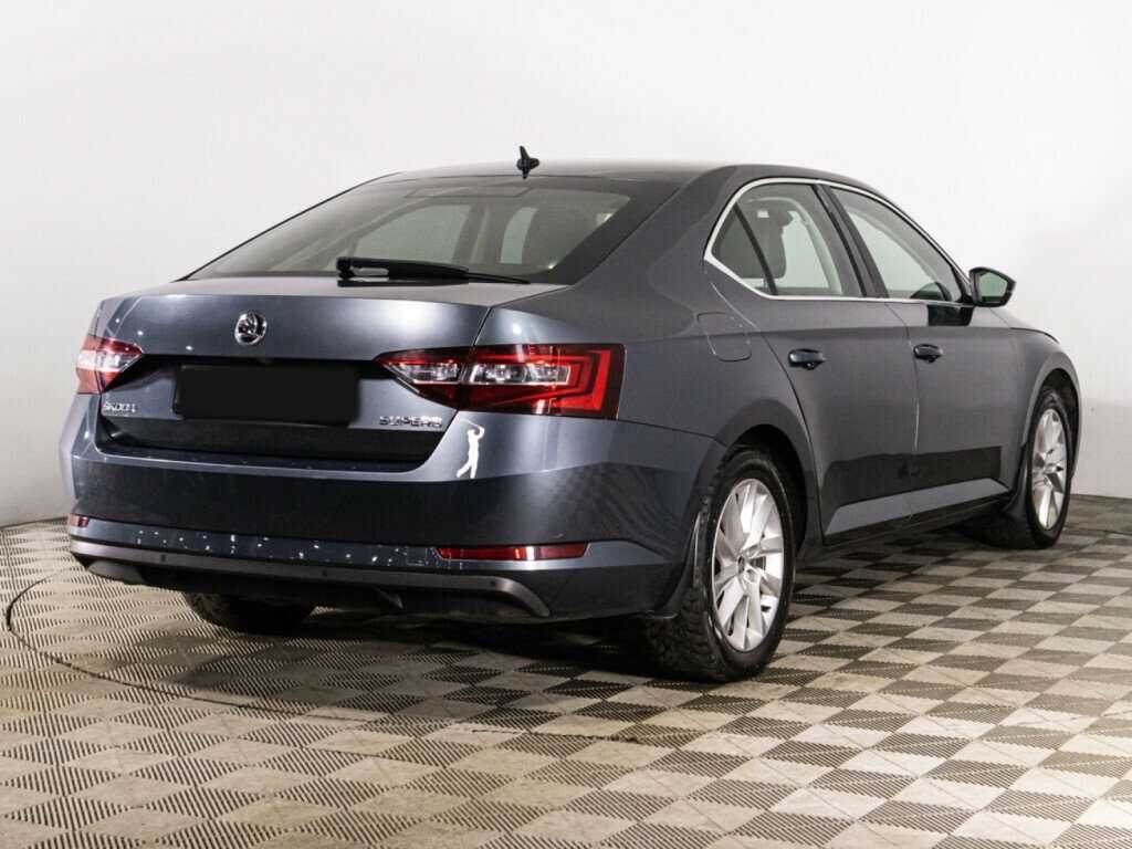 Купить Skoda Superb с пробегом. Фото: #4