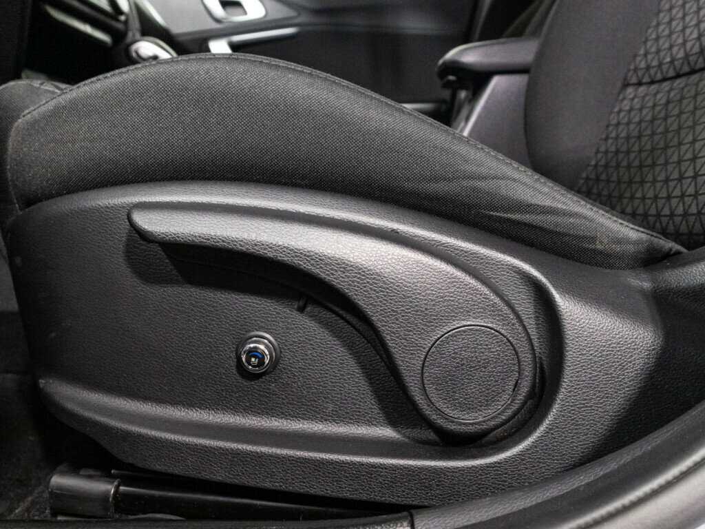 Купить Kia Ceed с пробегом. Фото: #18