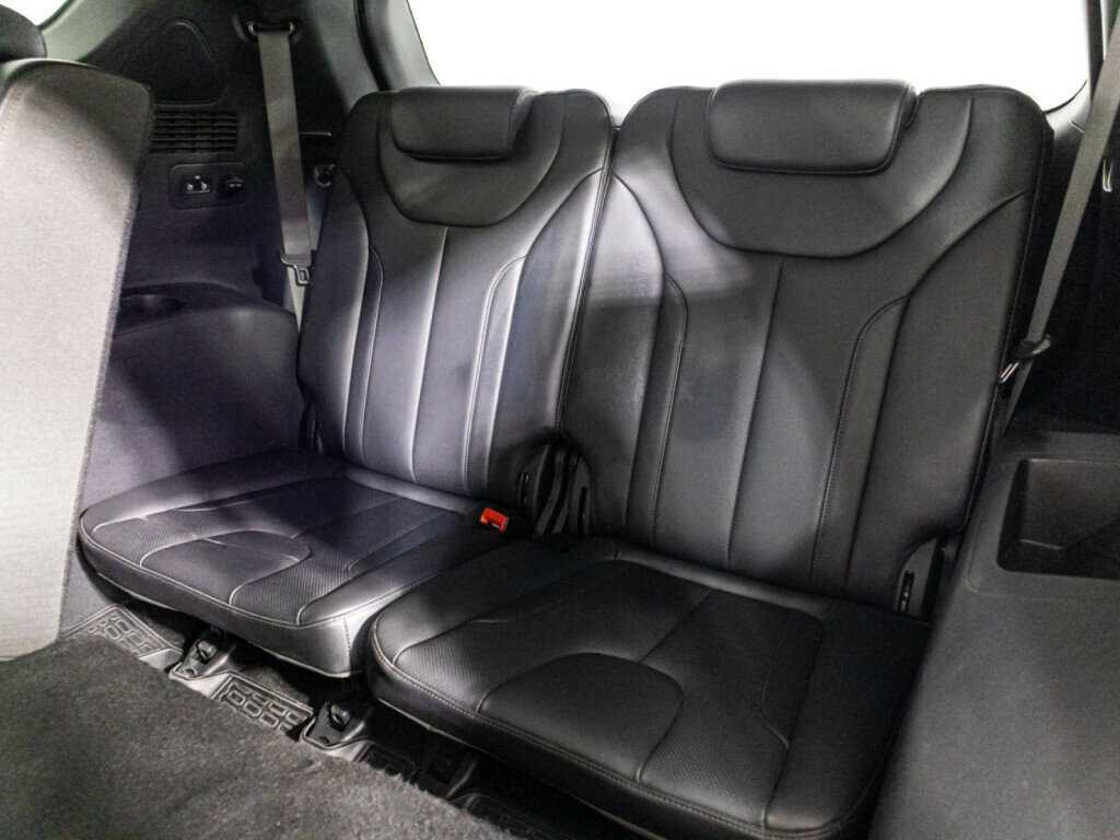 Купить Hyundai Santa Fe с пробегом. Фото: #21