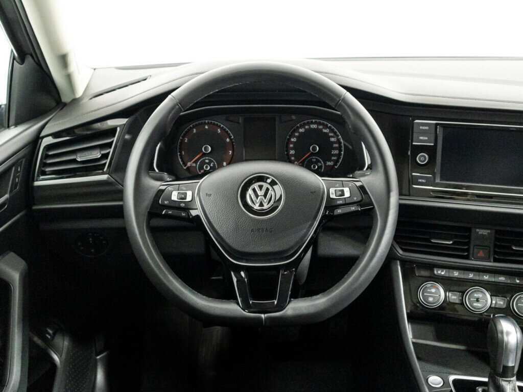 Купить Volkswagen Jetta с пробегом. Фото: #17