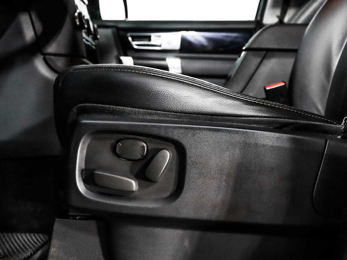 Купить Land Rover Discovery с пробегом. Фото: #11