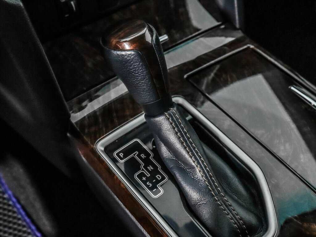 Купить Toyota Camry с пробегом. Фото: #10