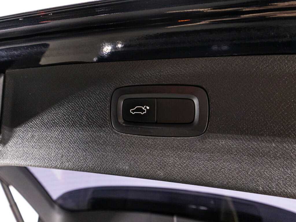 Купить Volvo XC90 с пробегом. Фото: #15