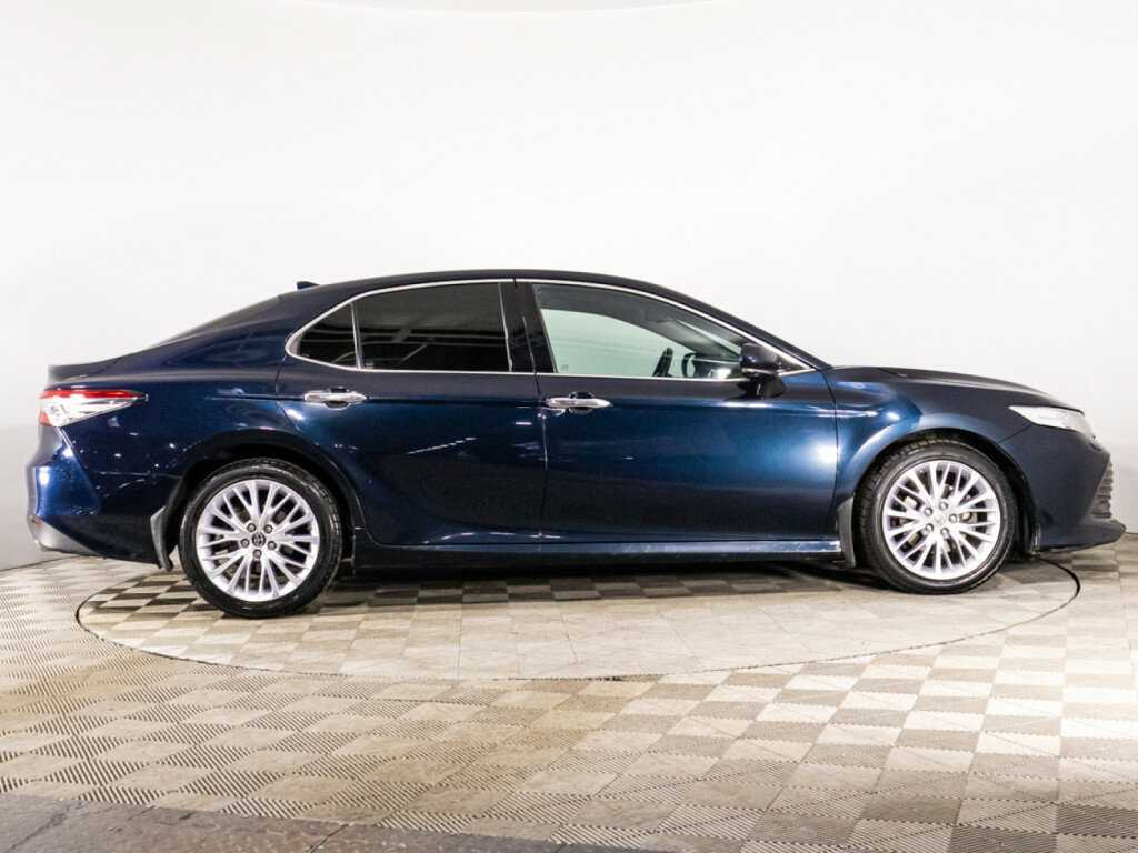 Купить Toyota Camry с пробегом. Фото: #3