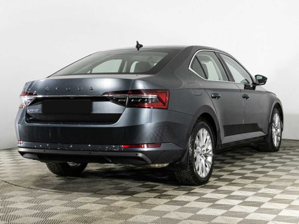 Купить Skoda Superb с пробегом. Фото: #4