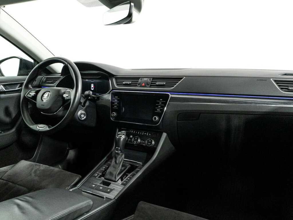 Купить Skoda Superb с пробегом. Фото: #8