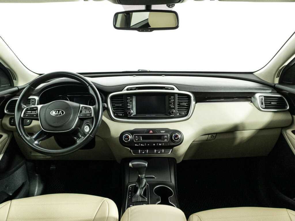 Купить Kia Sorento с пробегом. Фото: #12