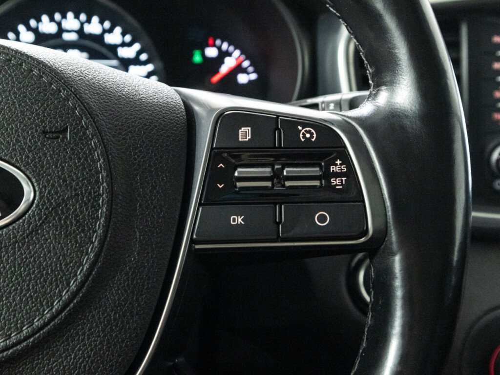 Купить Kia Sorento с пробегом. Фото: #26