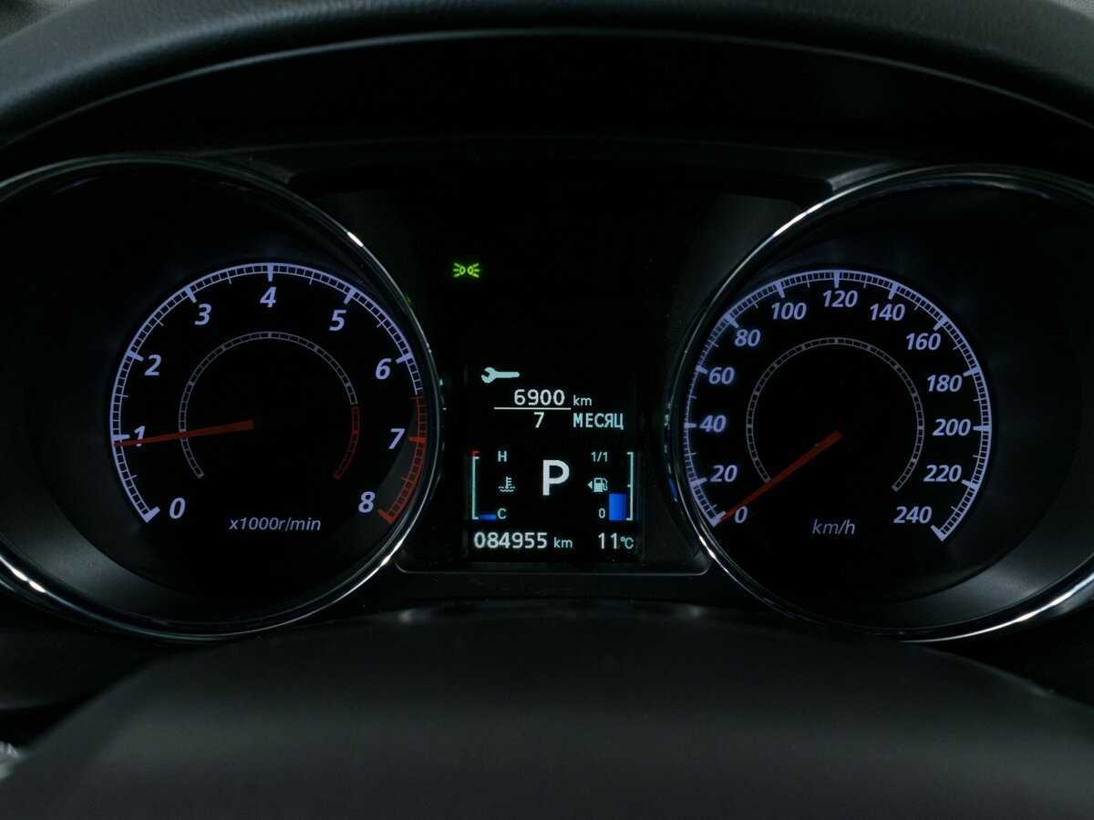 Купить Mitsubishi ASX с пробегом. Фото: #10