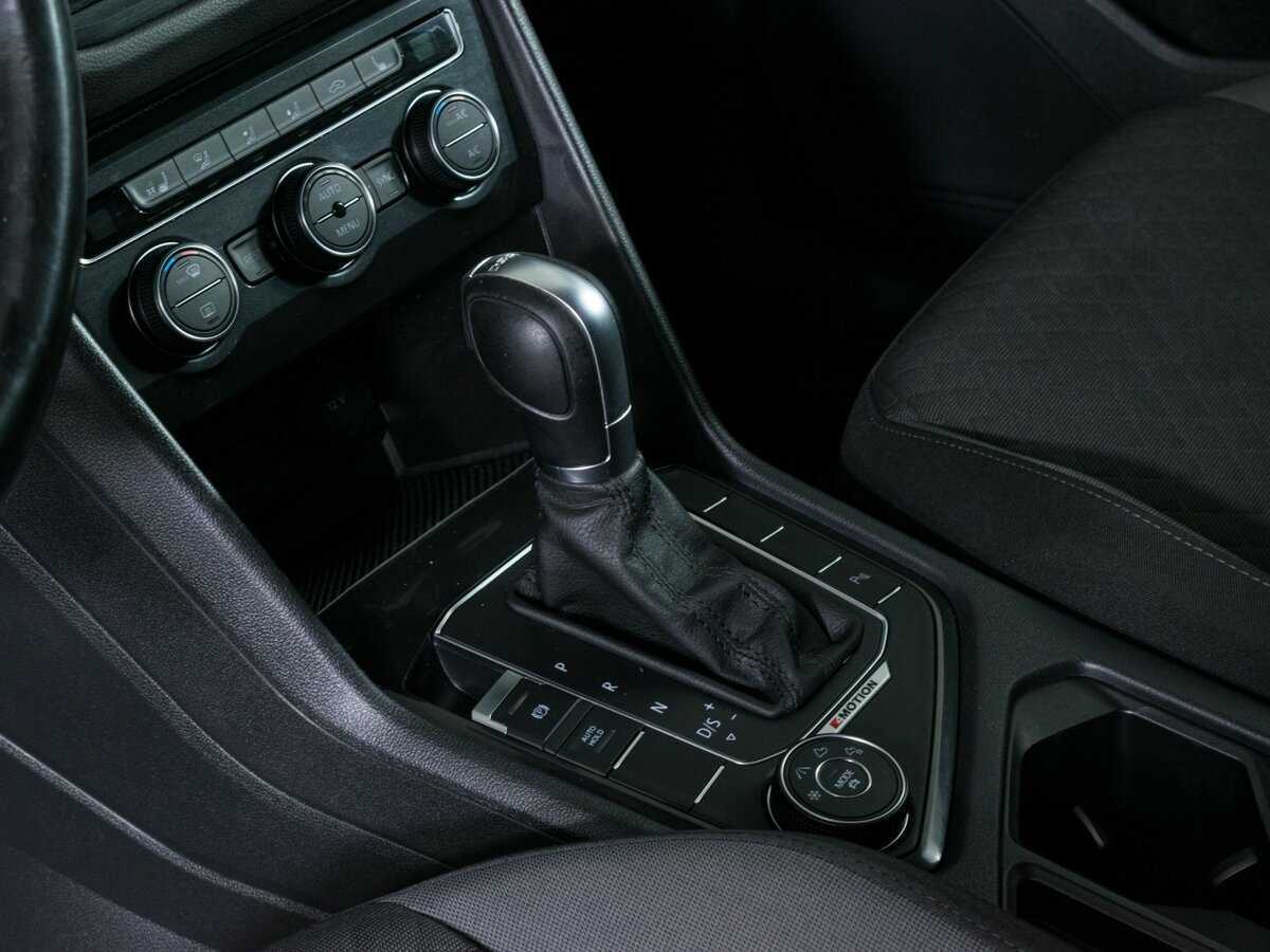 Купить Volkswagen Tiguan с пробегом. Фото: #12