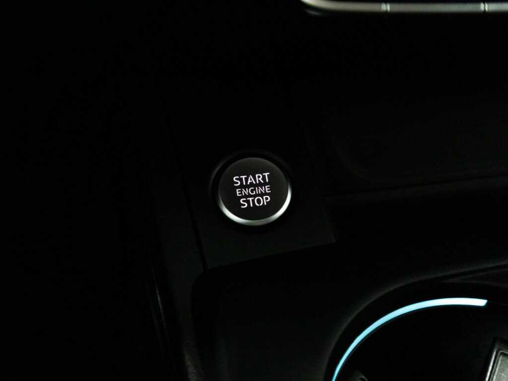 Купить Audi A4 с пробегом. Фото: #18