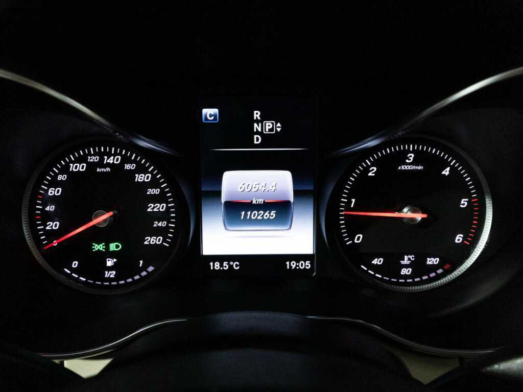 Купить Mercedes-Benz C-Класс с пробегом. Фото: #11