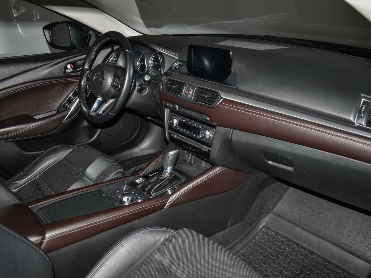 Купить Mazda 6 с пробегом. Фото: #9