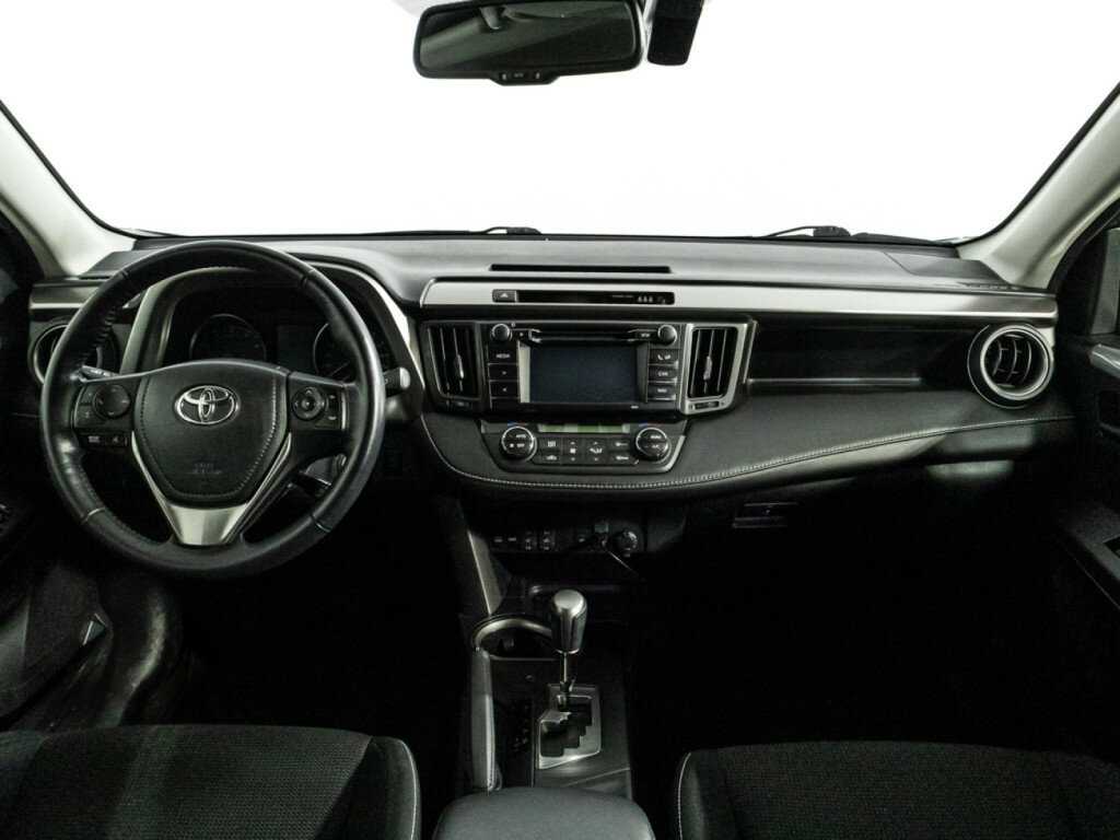 Купить Toyota RAV4 с пробегом. Фото: #12